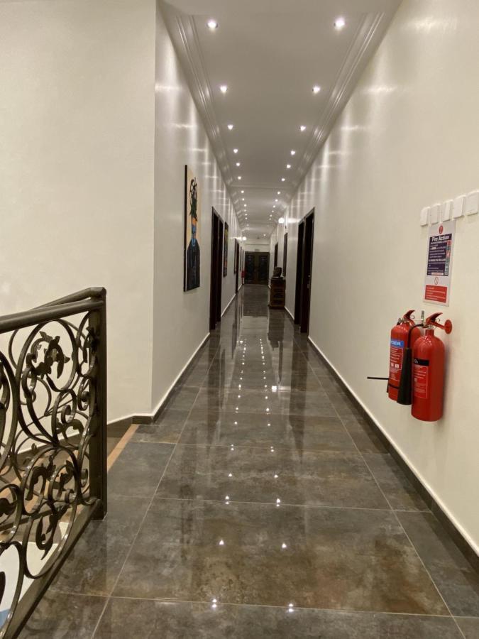 Eagle Vault Hotell Kwabenya Eksteriør bilde